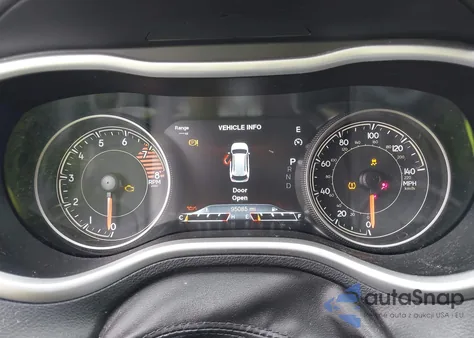 2017 Jeep Cherokee Trailhawk 4X4 z USA, uszkodzony, nr VIN 1C4PJMBS4HW647155